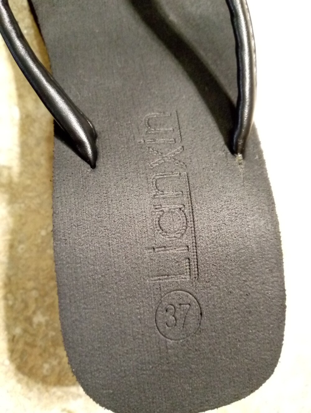 Black Women’s Wedge Flip Flop Sandals - Classic Casual - Picture 8 of 8